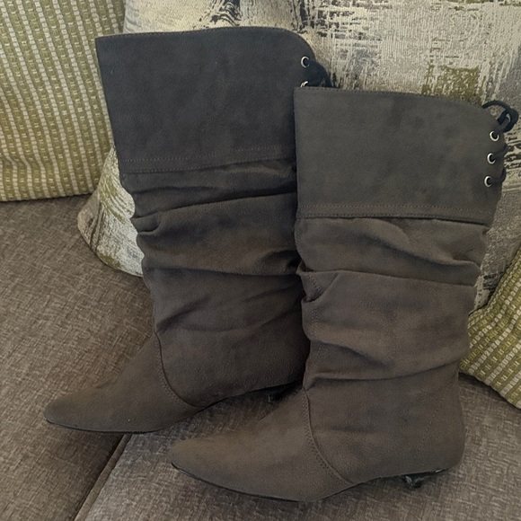 Newport News Shoes - Newport News Dark Gray Heeled Boots